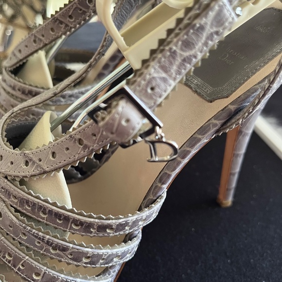 Christian Dior Leather Animal Print Slingback Sandals. Gray Size 39.5 - Picture 8 of 16